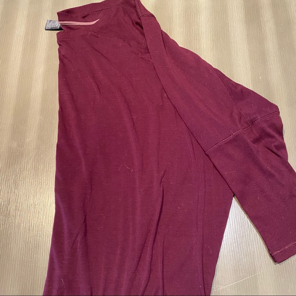 Burgundy 3/4 sleeve open Back Shirt